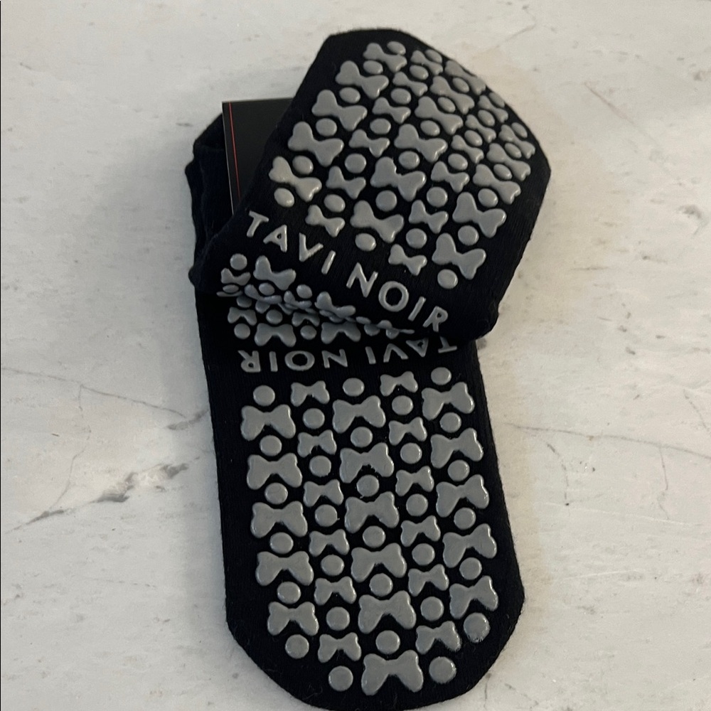 Tavi Noir Disney Black Grip Socks - Picture 2 of 2